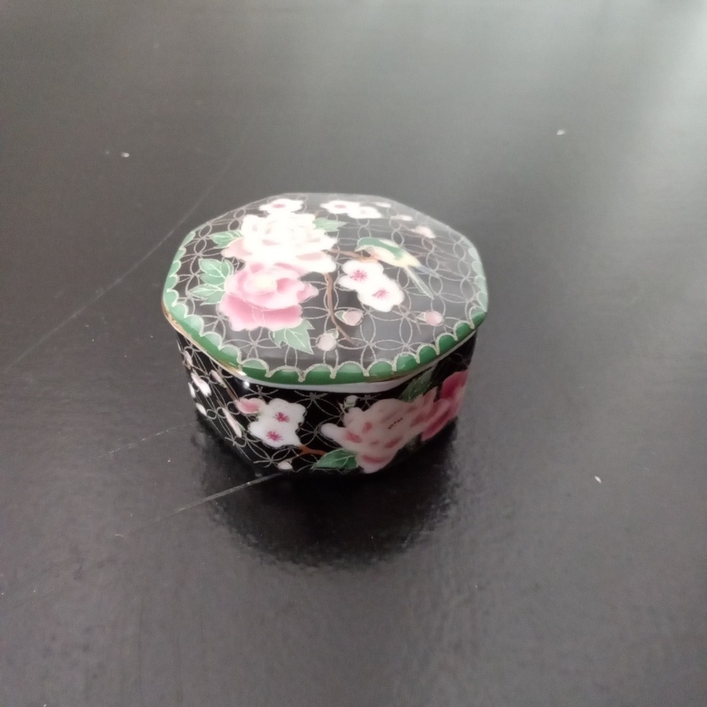 Vintage 1981 Takarishi San Francisco Cloisonne Floral Bird Trinket Box Octagon